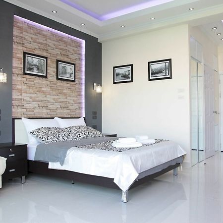 Thepthip Artdeco Studio Pattaya Exterior foto