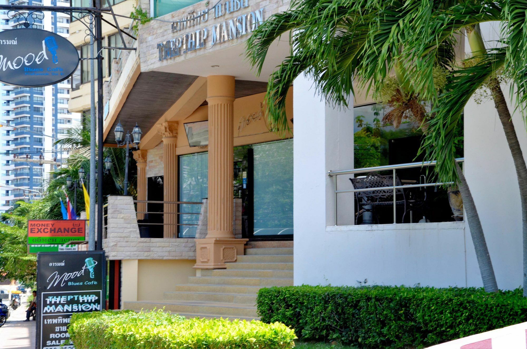 Thepthip Artdeco Studio Pattaya Exterior foto